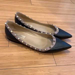 Valentino Rock Stud flats size 40